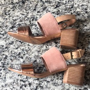 Tom’s poppy sandals, pink suede/ rose gold, size 7